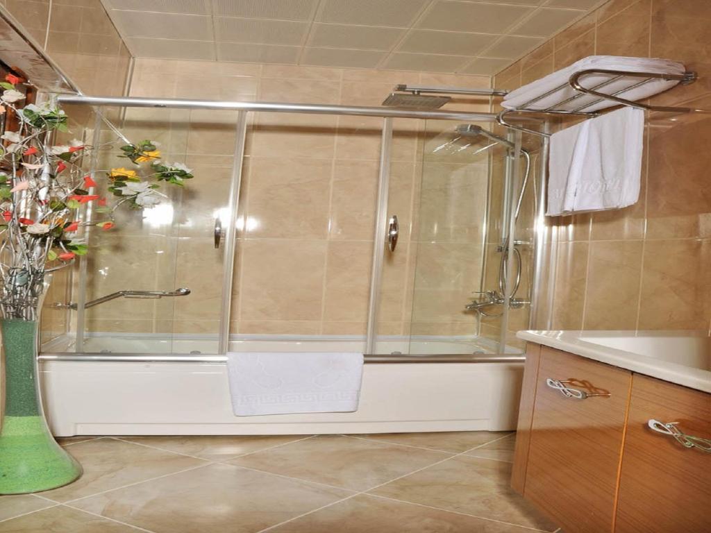 Alfa Hotel Истанбул Екстериор снимка